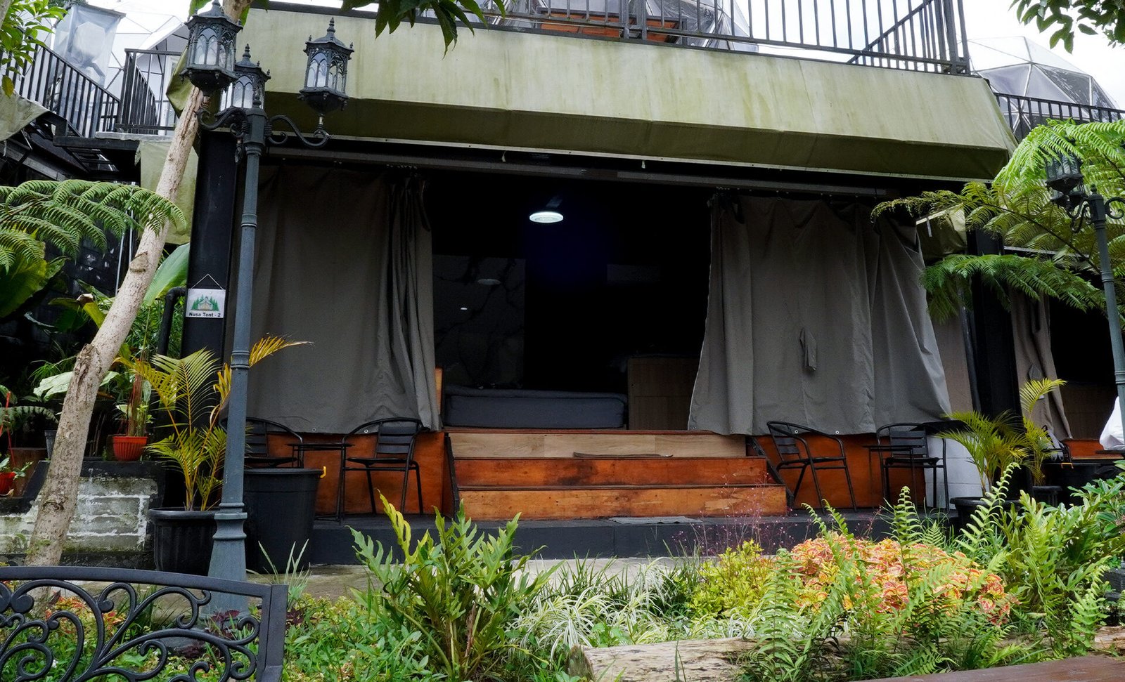 Premium Tent Nusa Riverdome Glamping Pangalengan